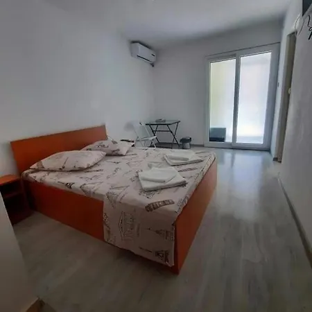 Apartment Alexandra