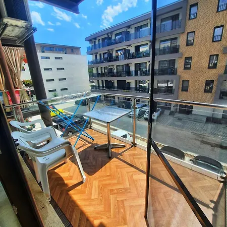شقة Alfa Apartament